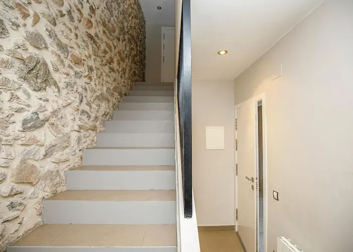 Apartment Centric Ripoll