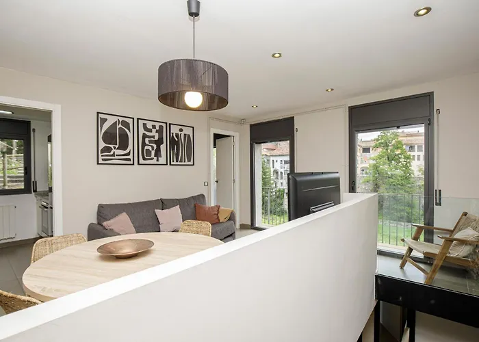 Apartment Centric *